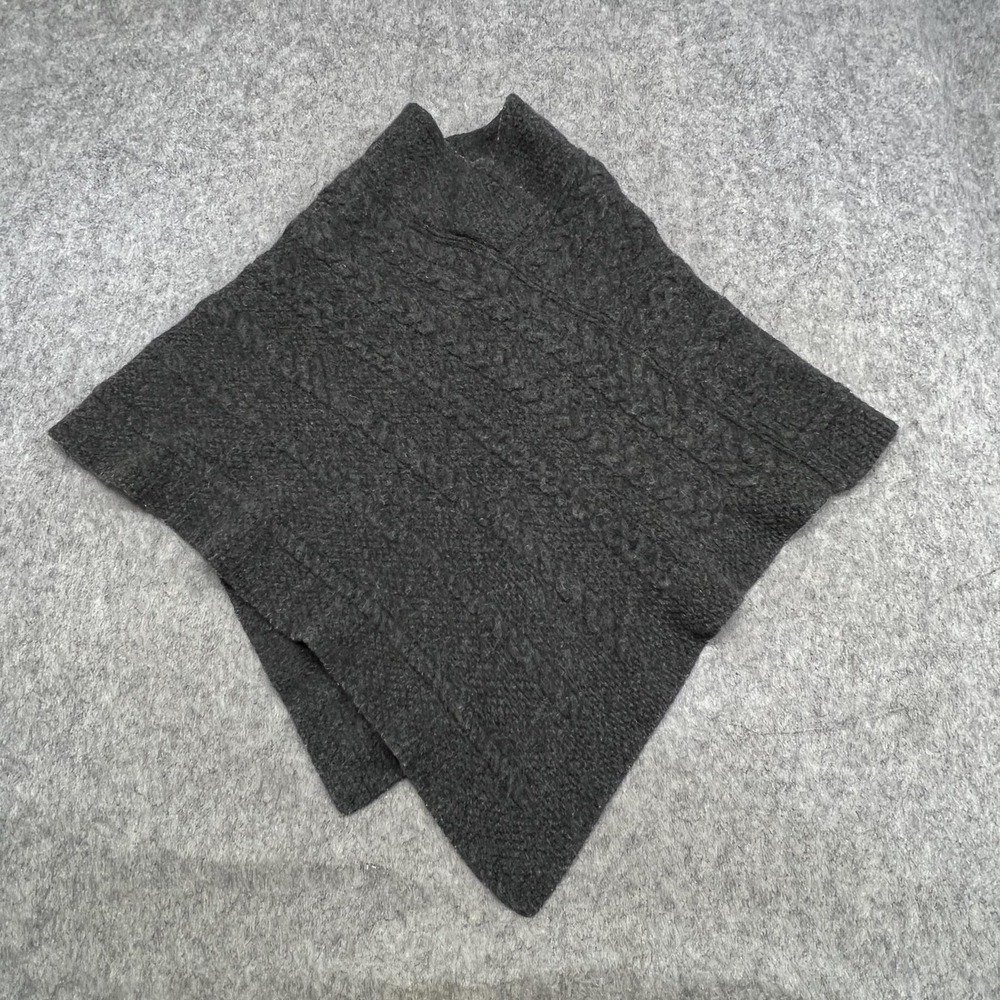 Aran Crafts Sweater Cape Womens M/L Gray Merino Wool Cable Knit Made Ireland